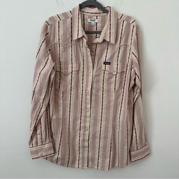 Women’s Wrangler Retro Beige and Red Patterned Pearl Snap Shirt Size XL NWT - Picture 1 of 8